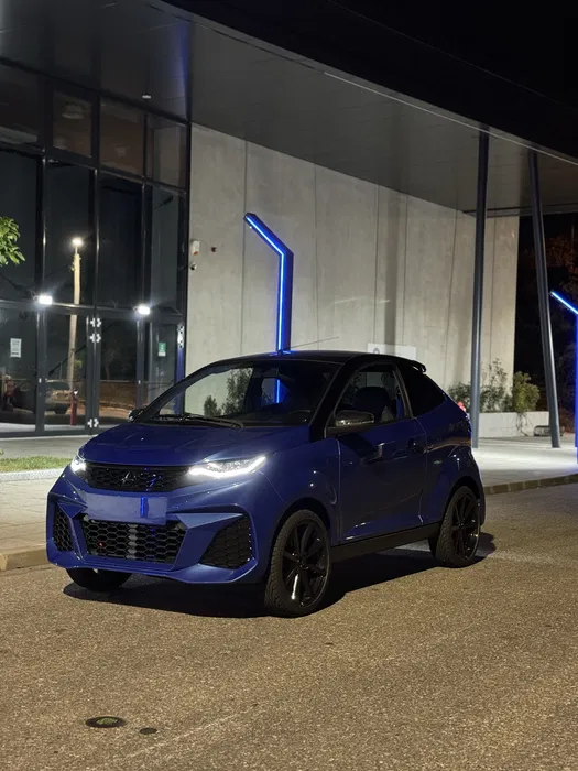 Aixam e-Coupé GTI 2024, 32.800 km, Pitesti, mașină B1 la 9.750 €
